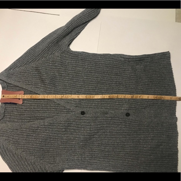 GAP Heather Gray Large Knit Cardigan Sweater with 3 Buttons - Picture 3 of 10